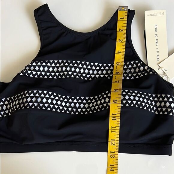 Free Sport by Gottex Supernova High Neck Swim Bra Top Black - Picture 8 of 8